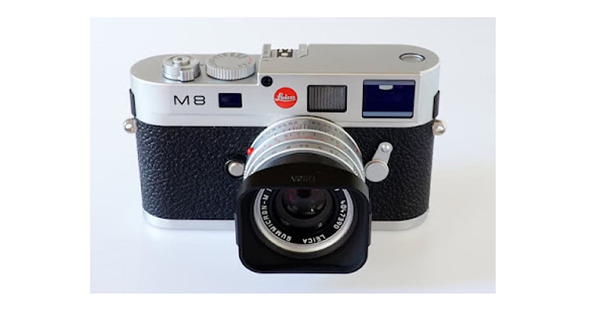 Leica M8.2 rangefinder with 35mm Summicron