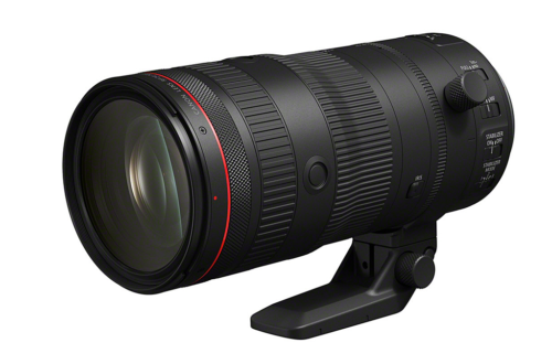 Big Canon pro zoom lens on a whire baackground