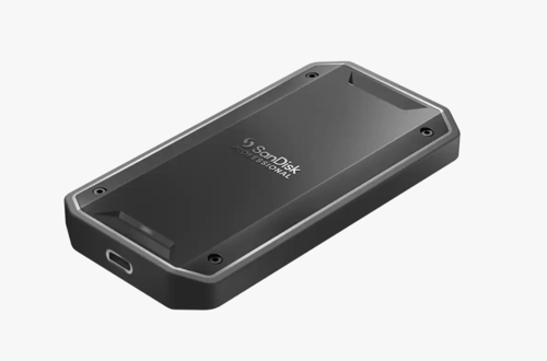 Pic of the SanDisk PRO-G40 SSD on a white back ground